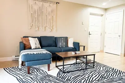 Stylish 2bedroom private parking