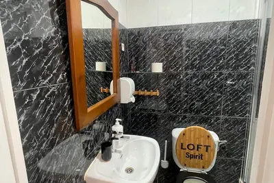 Image de Habitación Doble Interna con dos Camas Individuales, Baño Privado