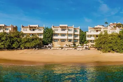 Image de Curamoria Collection Celeste Huatulco