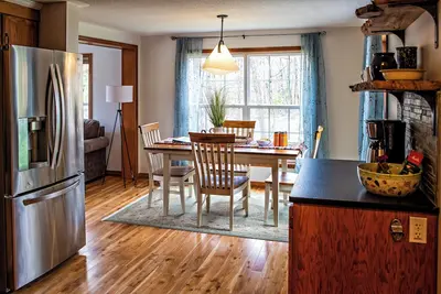 Image de Cozy 4br Mountain home near Sugarbush, beside the original Lawson's Brewery