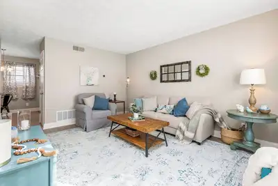 Image de Quiet 2/1. 5 condo 5 min from Ne Georgia Med Center & Gainesville Square 16+ day