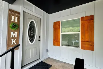 Image de Cozy 3-bedroom house in Greenville \nGreat location! ! Close to everything! ! New! !