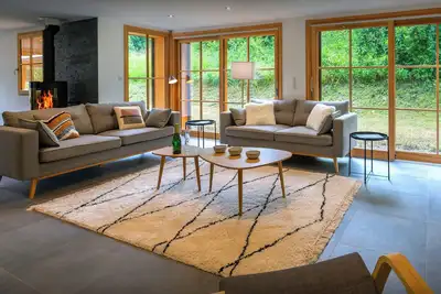 Image de Chalet Morris - séjour pour 13 dans un village pittoresque - Ovo Network
