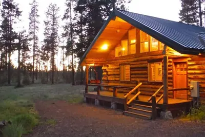 Image de Rustic and cozy log home, Room for the entire family.