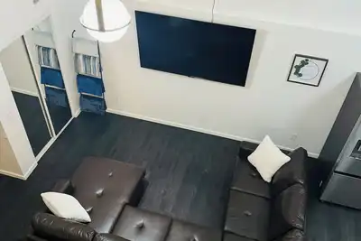 Image de Your One Of A Kind Suite with WiFi, Ac in welcoming Terre Haute