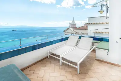 Image de Bel appartement à Raito avec WiFi