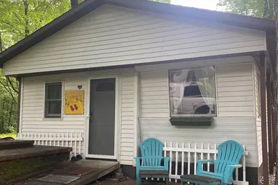 Image de Cozy 2-bedroom cabin in Gladwin near elk lake & near sugar springs, lake lancer.