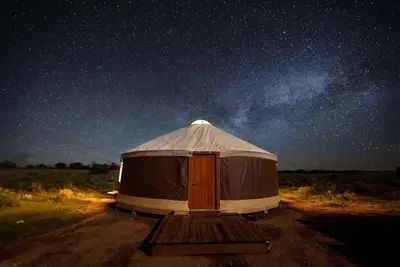 Image de Glamping: Grand Canyon Magnificent Mahal Yurt