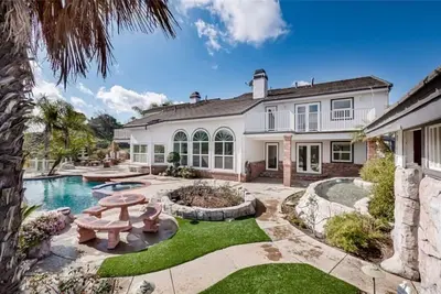 Image de Luxury Hill Villa with Spectacular View