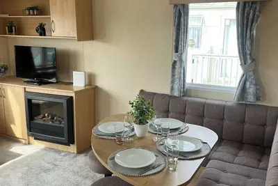 Image de Lovely caravan located in an amazing holiday park