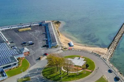 Image de New Listing! \"Charming 2-Bedroom Condo in Provincetown, Ma – Your Coastal Getaway! \"