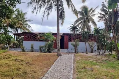Image de Maison meublée à Fort-Dauphin, vue sur la montagne en arrivant