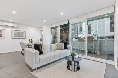 Image de Sleek South Yarra 2-Bed with Alfresco Dining