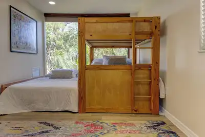 Image de Lakefront Home, 2 King Beds, Kayak, Large Kitchen