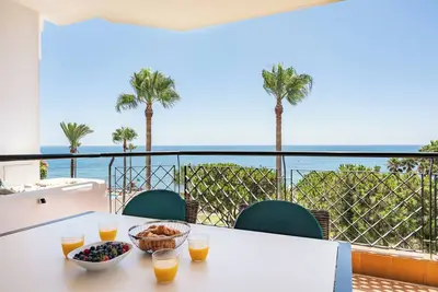 Image de Appartement 'Mi Capricho Calahonda' avec vue sur la mer, Wi-Fi et climatisation