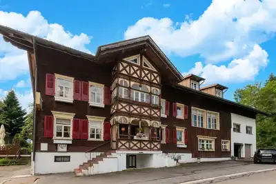 Image de Appartement confortable à Sibratsgfäll avec jardin