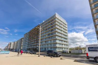 Image de Appartement sur Zeedijk avec vue sur mer
