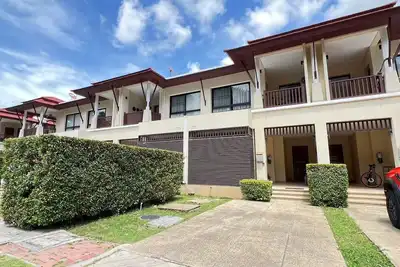 Image de 2Bedroom Laguna Village - pool view house