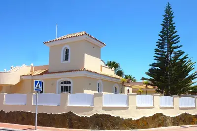 Image de 3 Bedroom Villa on Golf Resort, close to Beach and all amenities