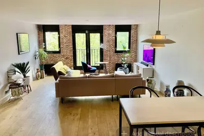 Image de Spacious 2bedr- Apartment With Canal View in City Center