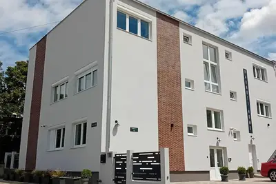 Image de Radnoti Home