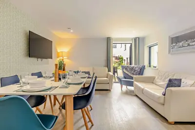 Image de Sandy Hideaway - W4 - Trois Chambres Appartement, Couchages 6
