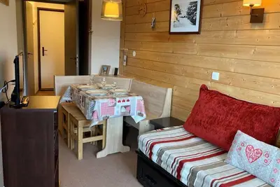 Image de À 10m des pistes de ski, 5ème étage, balcon, télévision, casier à ski, 25m², Avoriaz