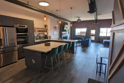Image de Sleek & Stylish Loft: Cozy 2-bed condo in downtown Phoenix