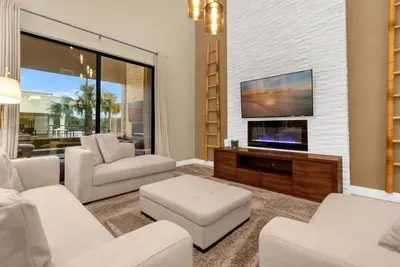 Image de 3 Bedroom/ 3. 5 Bathroom Magic Village (7591 Bd)