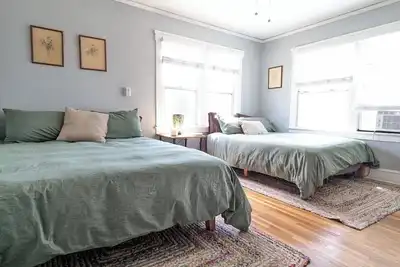 Image de Sept Special - Free 1-day w/3 days min - Cozy 3 beds Yoga by the Beach