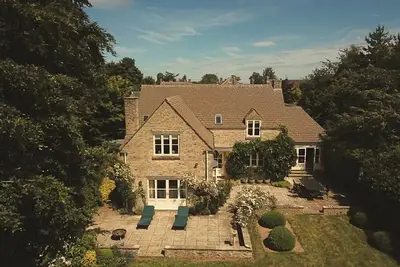 Image de Pass the Keys | Spacious Country Retreat | Stunning Cotswold Views