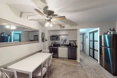 Image de Intimate Silvercreek Studio by RedAwning