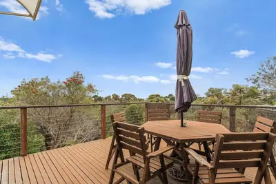 Image de Tree Tops of Rye - Great Central Location