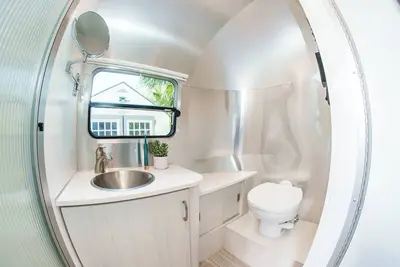 Image de Explore Bermuda in an Rv - The home away from home feel. Ideal for 4 people