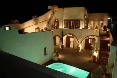Image de Luxury Mansion with Private Swimming Pool