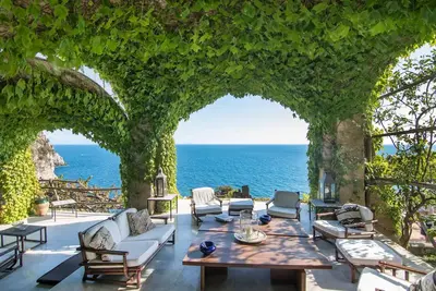 Image de Villa à Maiori avec 6 chambres à coucher, 12 couchages