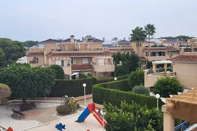 Image de Family house in Mil Palmeras with fantastic on site swimming pool.