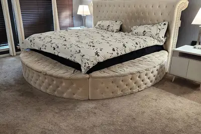 Image de High-Tech Energy Corridor Home