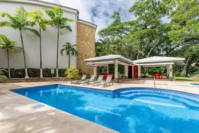 Image de Apt Orquidea in Santa Ana! Ac, Wifi, Pool and Gym