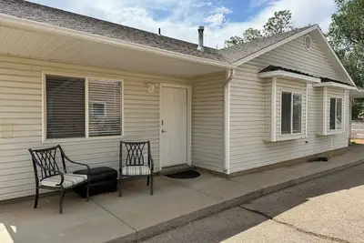 Image de Freshly Updated House Near Campus