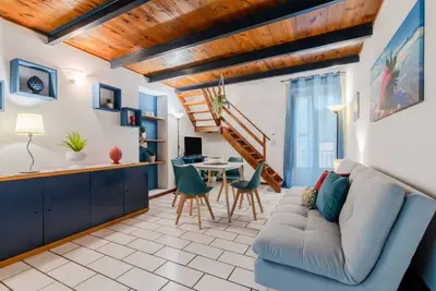 Image de The Traveller's House - Strawberry Apartment