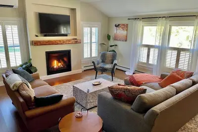 Image de Clean, perfect home a mile from historic Waterbury