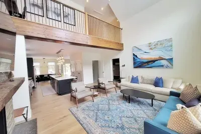 Image de Modern, Gorgeous New Home minutes to Stowe Mt