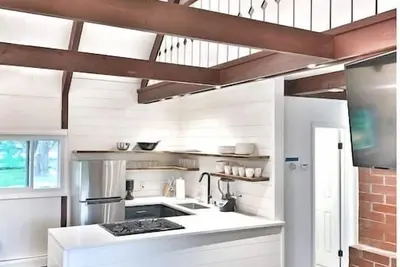 Image de New Stowe remodel, perfect location, many amenities