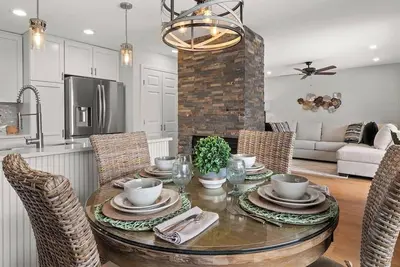 Image de Totally stunning condo minutes to everything Stowe