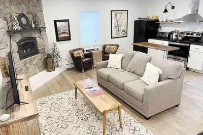 Image de Bright Cozy One Bedroom, Amazing Stowe location