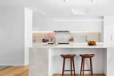 Image de Where contemporary meets North Sydney waterside!