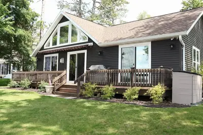 Image de Delightful 4-bedroom house in Wautoma on the waters edge of Silver Lake