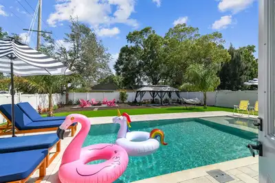 Image de The Saint Airbnb