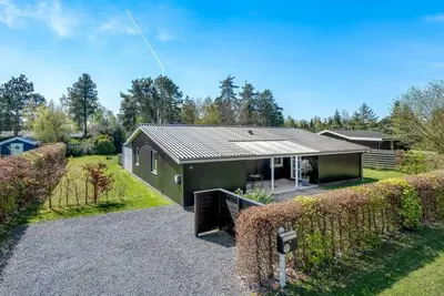 Image de \"Ansine\" - 500m from the sea by Interhome